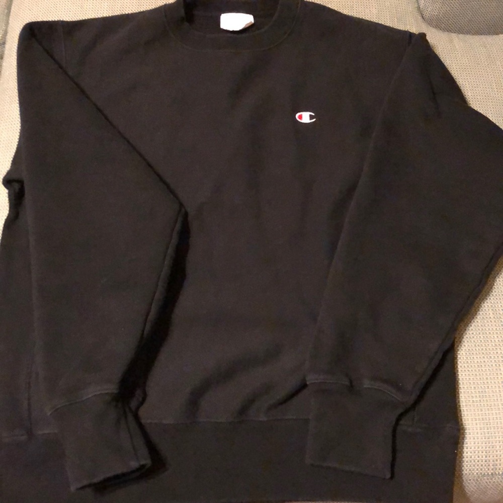 Men’s Champion sweatshirt